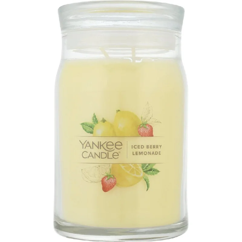 Yankee Candle : Candle in Iced Berry Lemonade